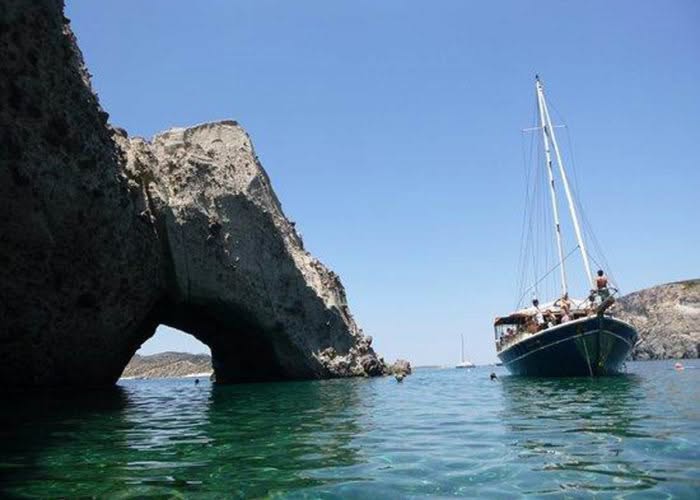 meraki-boat